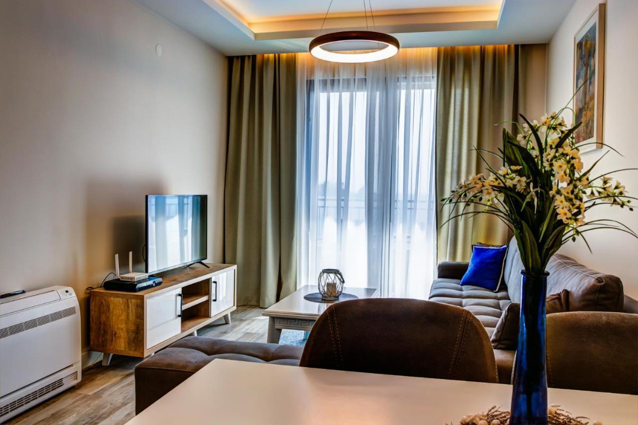 Apartments - Stella Petrovac Bagian luar foto