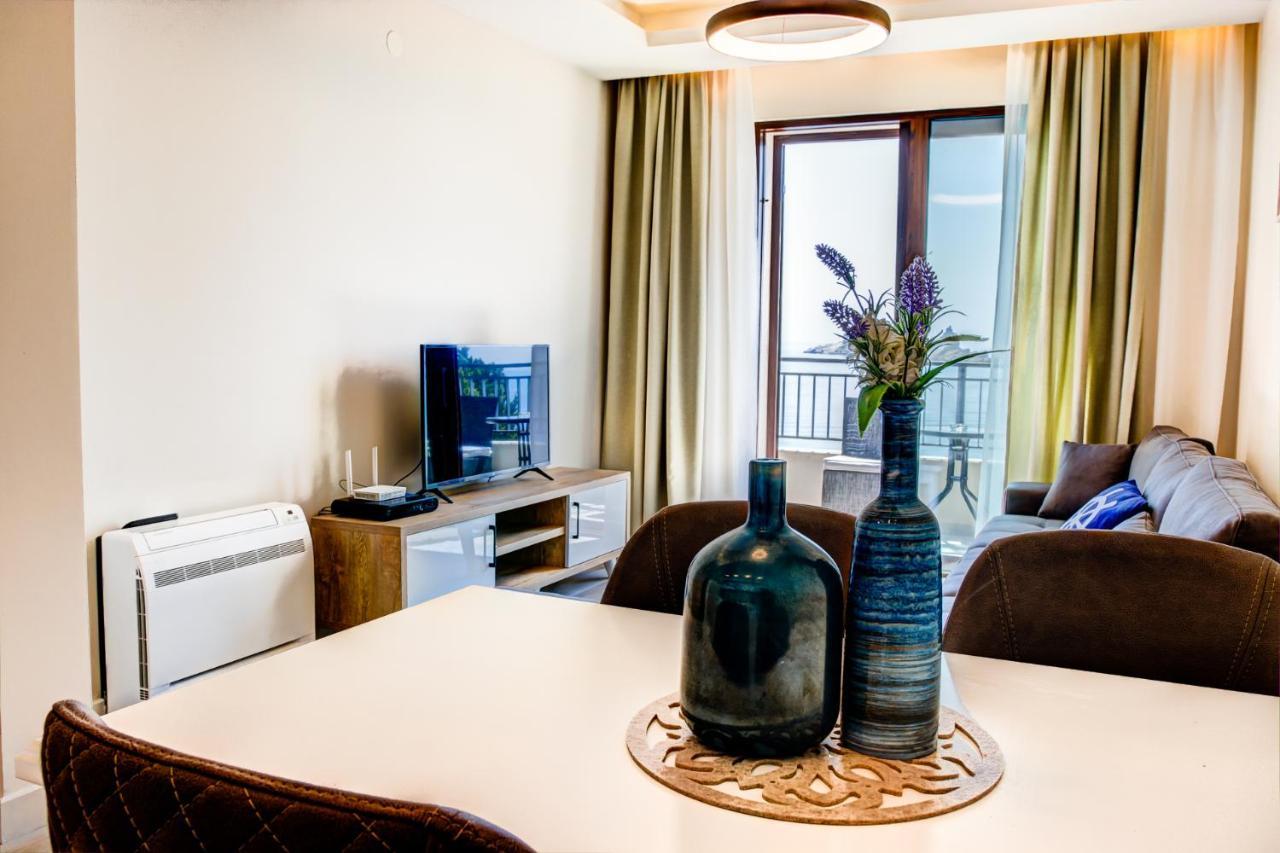Apartments - Stella Petrovac Bagian luar foto