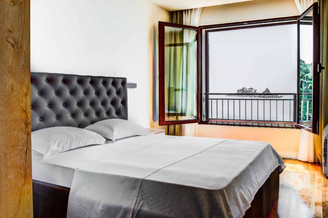 Apartments - Stella Petrovac Bagian luar foto