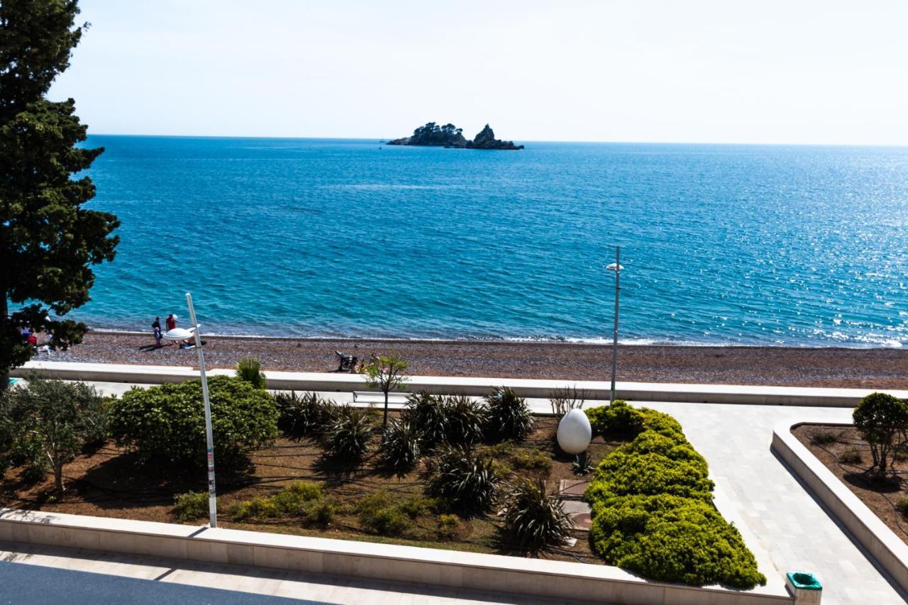 Apartments - Stella Petrovac Bagian luar foto